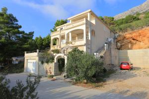 Apartments by the sea Brela, Makarska - 6006