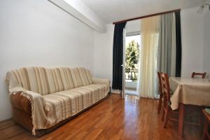 Apartments with parking space Drasnice, Makarska - 6042