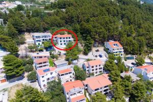 Apartments with parking space Brela, Makarska - 6043