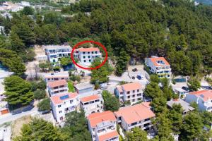 Apartments with a parking space Brela, Makarska - 6043