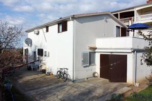 Apartments with a parking space Vrsi - Mulo, Zadar - 5938