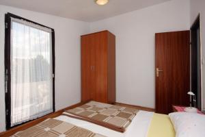 Apartments with a parking space Vrsi - Mulo, Zadar - 5938