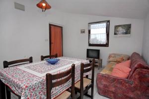 Apartments with a parking space Vrsi - Mulo, Zadar - 5938