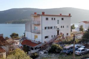 Apartments by the sea Poljica, Trogir - 6020