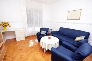 Apartments with WiFi Split - 6028