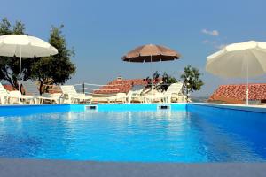 Seaside apartments with a swimming pool Posedarje, Novigrad - 6162