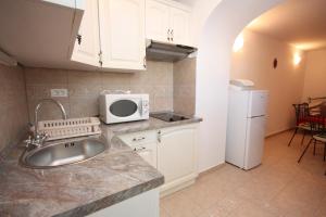 Apartments by the sea Bibinje, Zadar - 6200