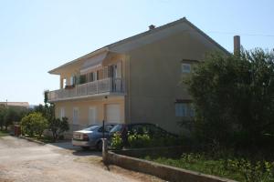 Apartments with a parking space Bibinje, Zadar - 6213 