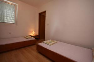 Apartments by the sea Rtina - Miocici, Zadar - 6210