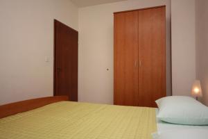 Apartments with a parking space Turanj, Biograd - 6212