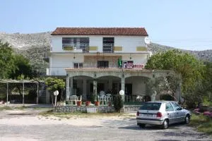 Apartments with a parking space Grebastica, Sibenik - 6103 - 普利莫顿