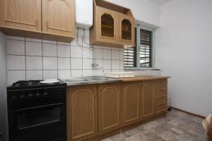 Apartments with parking space Grebastica, Sibenik - 6103