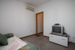 Apartments with a parking space Sukosan, Zadar - 6122