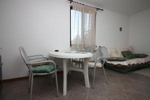 Apartments with a parking space Sukosan, Zadar - 6122