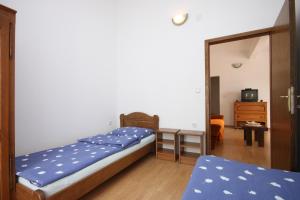 Apartments with a parking space Razanac, Zadar - 6142