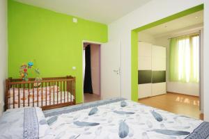 Apartments by the sea Pakostane, Biograd - 6161