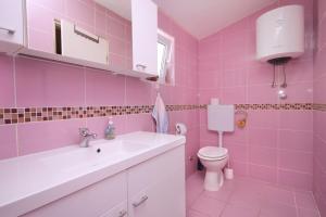 Apartments by the sea Pakostane, Biograd - 6161