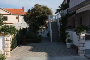 Apartments with a parking space Bibinje, Zadar - 6189