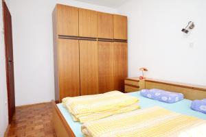 Apartments with a parking space Sabunike, Zadar - 6127