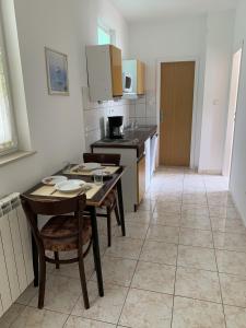 Apartments with parking space Rabac, Labin - 7410