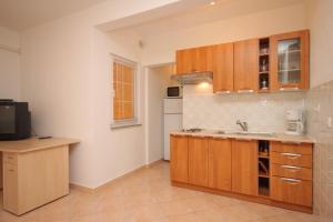 Apartments for families with children Stinjan, Pula - 7423