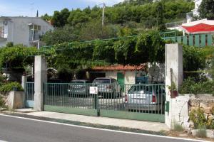 Apartments by the sea Seget Vranjica, Trogir - 7508