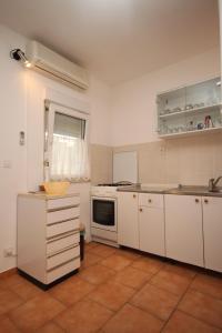 Apartments by the sea Razanj, Rogoznica - 7517