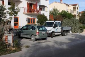 Apartments with a parking space Ravni, Labin - 7450