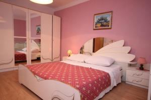 Apartments with a parking space Funtana, Porec - 7414