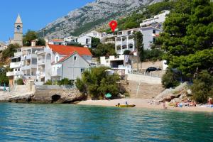 Apartments by the sea Pisak, Omis - 7521