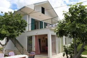 Seaside holiday house Stupin Celine, Rogoznica - 6096 - Jarebinjak