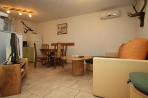 Apartments with a parking space Premantura, Medulin - 7464