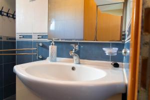 Apartments by the sea Razanj, Rogoznica - 7485