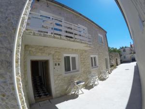 Apartments and rooms by the sea Bibinje, Zadar - 6199 