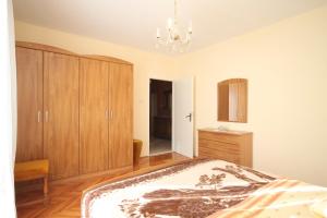 Apartments by the sea Arbanija, Ciovo - 7545