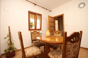 Apartments with WiFi Split - 7563