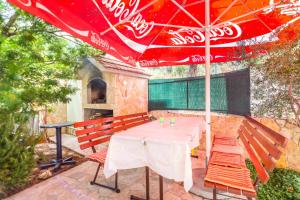 Apartment Arbanija 7543a