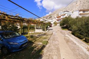 Apartments by the sea Duce, Omis - 7576