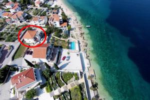 Family friendly apartments with a swimming pool Razanj, Rogoznica - 7606 