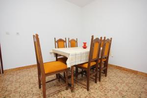 Family-friendly apartments with swimming pool Razanj, Rogoznica - 7606