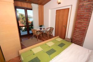 Seaside holiday house Okrug Gornji, Ciovo - 7513