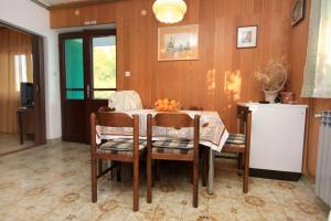 Seaside holiday house Okrug Gornji, Ciovo - 7513
