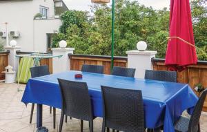 Apartments with a parking space Pjescana Uvala, Pula - 7612