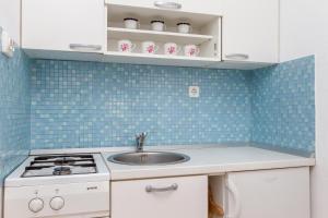 Apartments by the sea Seget Vranjica, Trogir - 5964