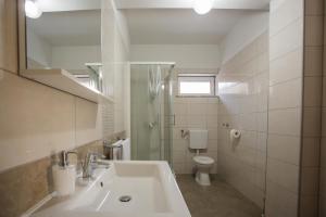 Apartments with a swimming pool Zadar - 5943