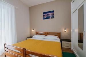 Apartments by the sea Marina, Trogir - 5968