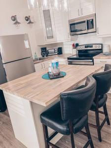 Shores of Erie Hideaway (Single Level Studio Apartment)
