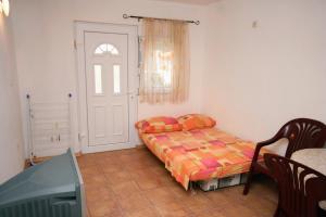 Apartments with parking space Podaca, Makarska - 6050