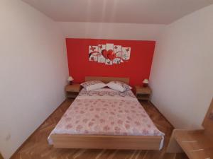 Apartments with parking space Vinisce, Trogir - 6117