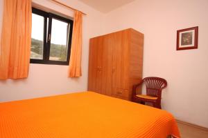 Seaside apartments with a swimming pool Vinjerac, Zadar - 6187